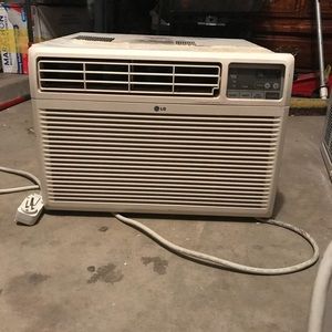 Window air conditioner